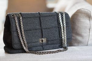 Chanel Gris tissus location de sac paris 16eme