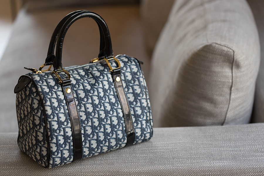 Comment dater un sac de luxe vintage ?